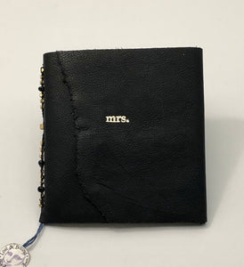 Mini-Magnetic Notebook  "Mrs."